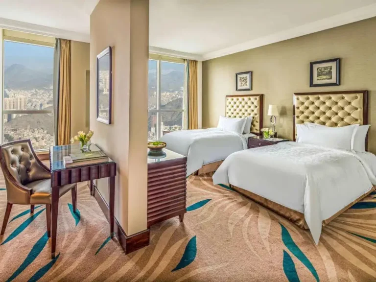 فندق الفيرمونت برج الساعه 12 768x576