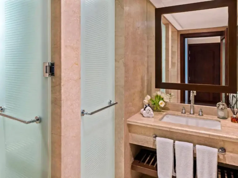 فندق الفيرمونت برج الساعه 15 768x576