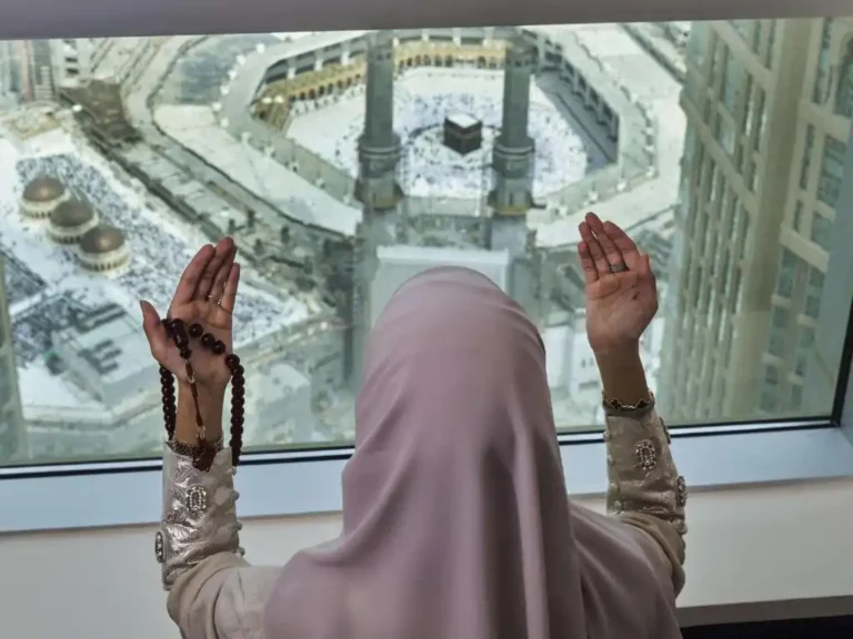 فندق الفيرمونت برج الساعه 22 768x576